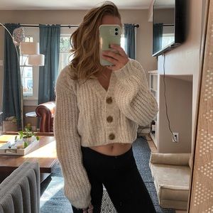 Cropped cardigan